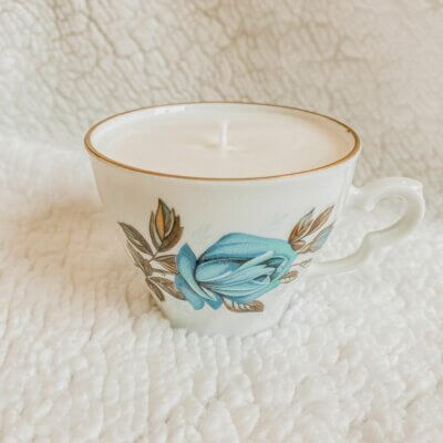 Bougie tasse à café fleur « rose bleue »